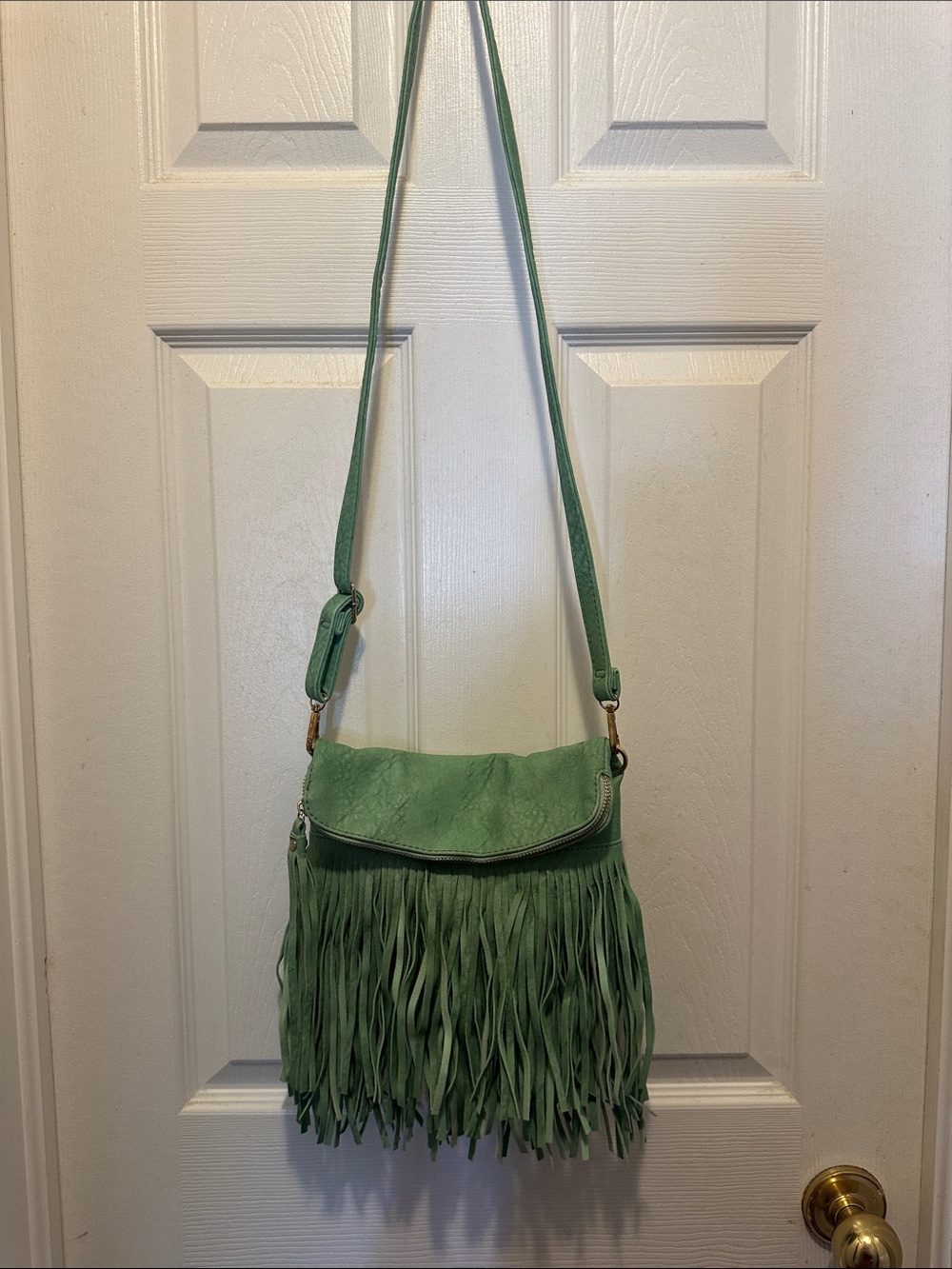 Green Fringe Crossbody Bag - Stylish Everyday Shoulder Bag